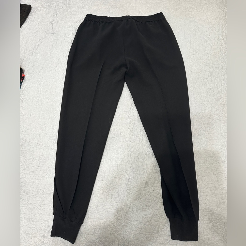 Joie woman’s Black Joggers